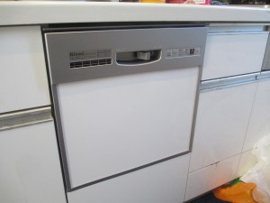 リンナイ製食器洗い乾燥機　RKW-403A-SV