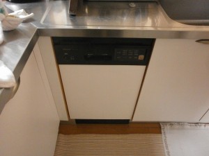 リンナイ　食器洗い乾燥機　RKW-450
