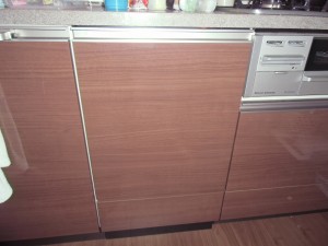 Panasonic製食器洗い乾燥機　NP-45KD7W