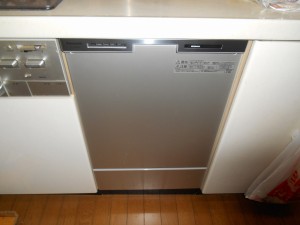 Panasonic製食器洗い乾燥機 NP-45MC6T