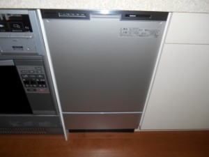 Panasonic製食器洗い乾燥機 　NP-45MC6T