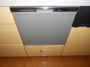 Panasonic製食器洗い乾燥機 NP-45MS8S