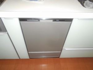 Panasonic製食器洗い乾燥機 NP-45MD8S