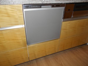 Panasonic製食器洗い乾燥機 NP-45MS8S