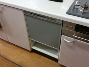 Panasonic製食器洗い乾燥 NP-45MS8S