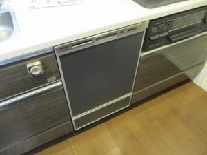 Panasonic製食器洗い乾燥機 NP-45MD8S