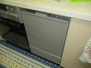 Panasonic製食器洗い乾燥機 NP-45MD9S