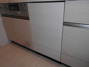 Panasonic製食器洗い乾燥機 NP-45KD9AP