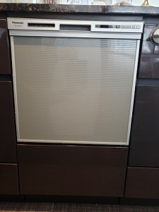 Panasonic製食器洗い乾燥機 NP-45VS9S