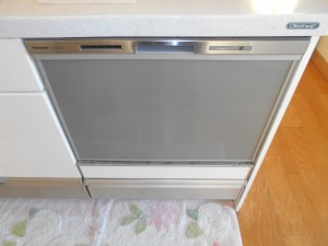 Panasonic製食器洗い乾燥機 NP-60MS8S