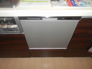 Panasonic製食器洗い乾燥機 NP-45MS9S