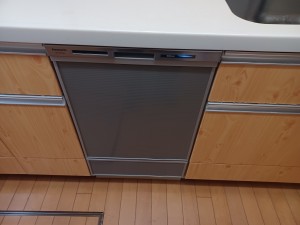 Panasonic製食器洗い乾燥機 NP-45MD9S