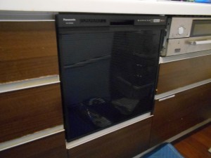 Panasonic製食器洗い乾燥機 NP-45RS9K