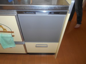 Panasonic製食器洗い乾燥機 NP-45MS9S