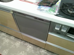 Panasonic製食器洗い乾燥機NP-45MS9S